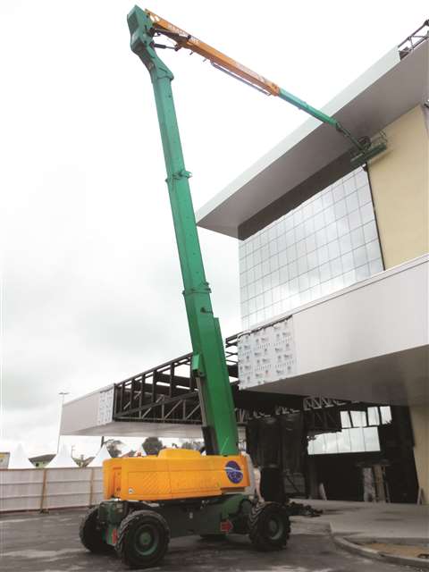 Haulotte’s HA41PXNT carries out window installation work 