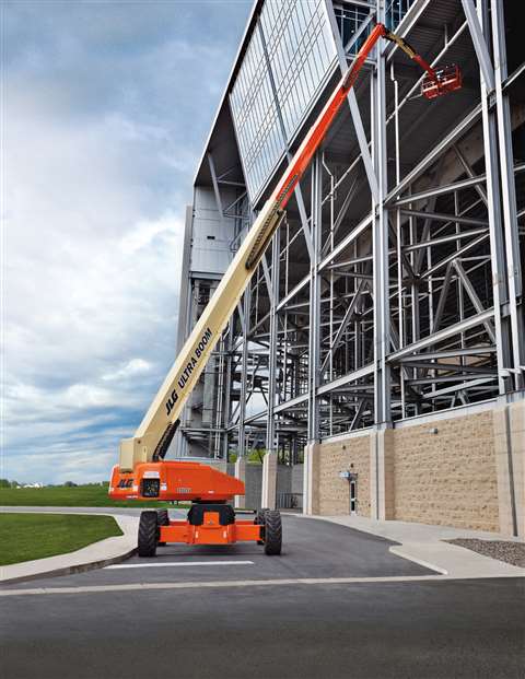JLG’s 1500SJ has three steering modes including conventional front two-wheel, crab and four-wheel co