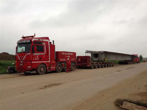 ALE is using 17 axle lines of conventional trailers, two prime movers and two 200 tonne capacity bol