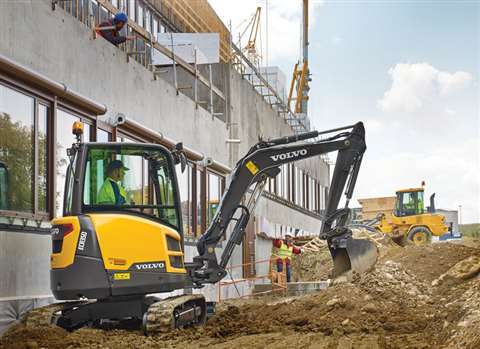 The Volvo ECR35D for tight spaces