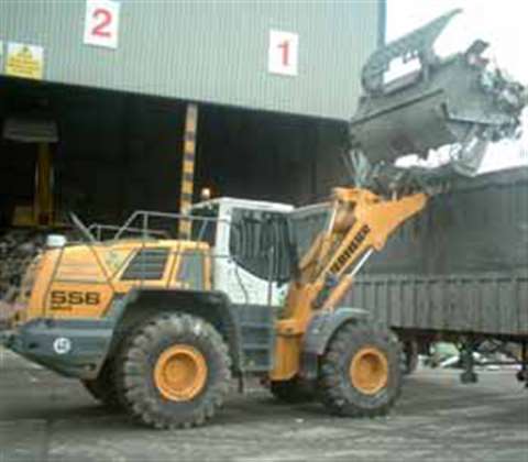 This Liebherr L 556 2plus2 high lift waste handler is helping increase throughputs to help up recycl