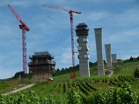 The two Wolff cranes are being used for eight bridge pylons, the highest of which is 160 meters high