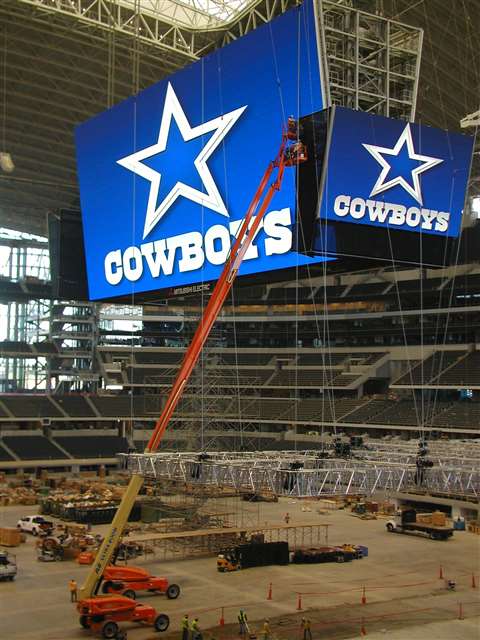 H&amp;E Equipment, located in Grand Prairie, TX, recently supplied equipment with Acme Lift for a Da