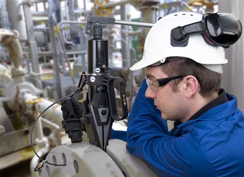 A Kennards Hire Lift &amp; Shift flange spreader in use