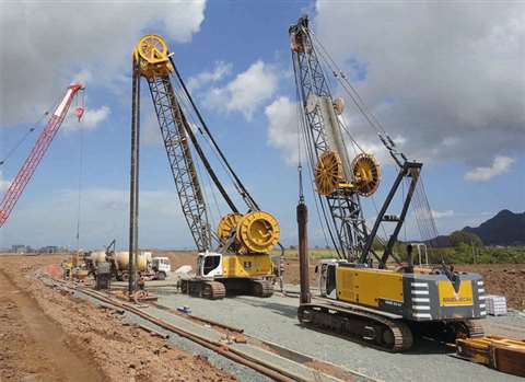 Bauer used two of its duty cycle cranes equipped with cutters and grabs to construction a 2.4 km lon