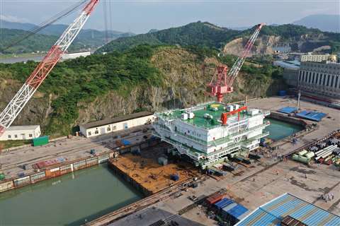 132843_Transformer Topside 3400t