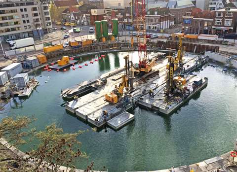 Bauer constructed an underwater concrete base with 585 GEWI piles in Leiden, Holland