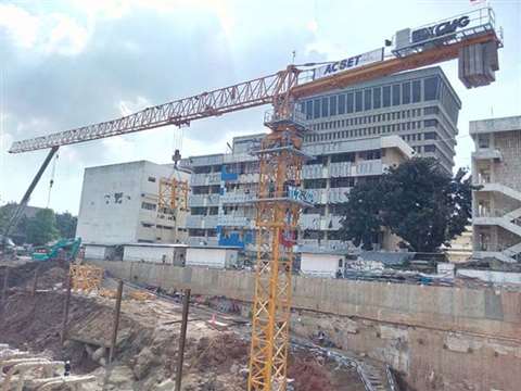 XCMG QTZ200 tower crane helping contruct a shopping centre in Jakarta, Indonesia