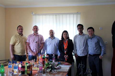 Third from left: Tamas Langmahr, owner of Langmahr; fourth from left: Shirley Li, Mantall vice gener