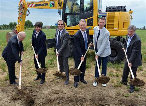 Senior executives at Topcon, Tierra and Infomobility at the ground breaking ceremony for the company
