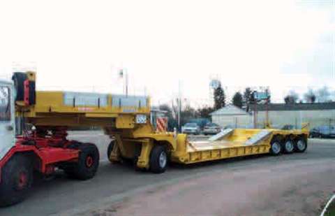 The new Eurocompact low-bed semitrailer, the largest payload and load length low-bed that can be ope