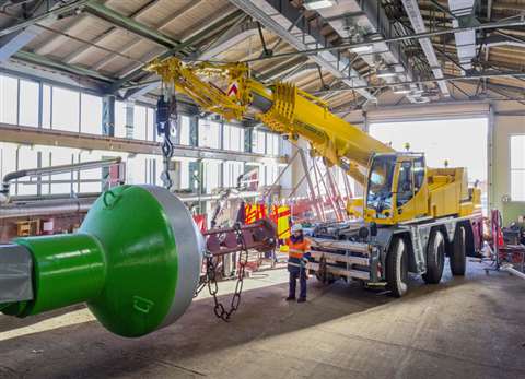 127582 liebherr ltc 1050 3 1 wsa bremerhaven 2 300dpi