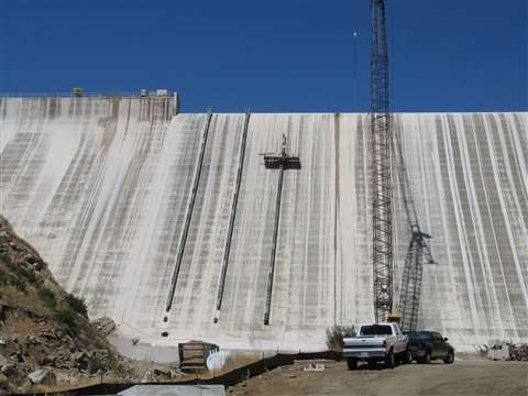 The 220-foot-tall San Vincente Dam in San Diego, CA, needed to be raised – by 117 feet. Fraco Produc