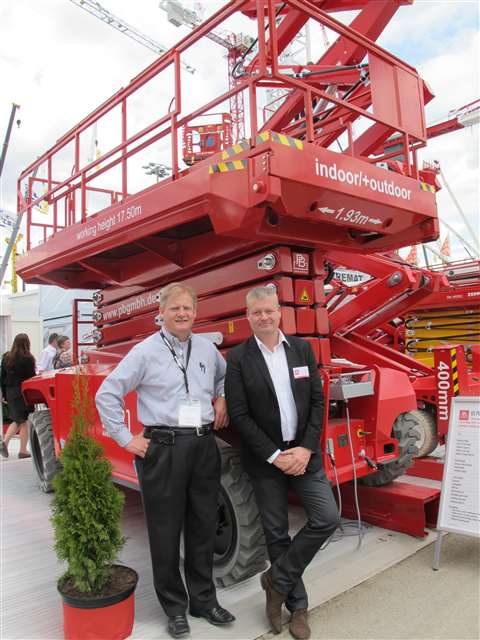 Ebbe Christensen, president of ReachMaster (left) and  Arne Dirckink-Holmfeld, PB Lifttechnik’s expo