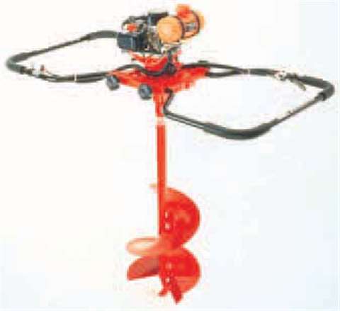 Tanaka of Japan has a new two-man auger, the TEA-500, which features a 50 cc, 1,9 kW, two-stroke eng