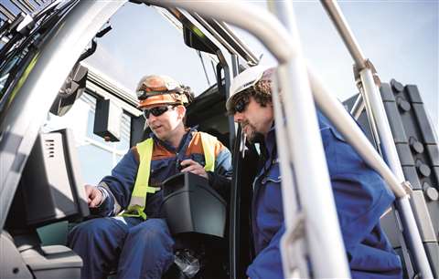 liebherr-lwe-schulung-peineman-DSC_9680