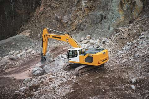 liebherr-r938-stageV-crawler-excavator-300dpi