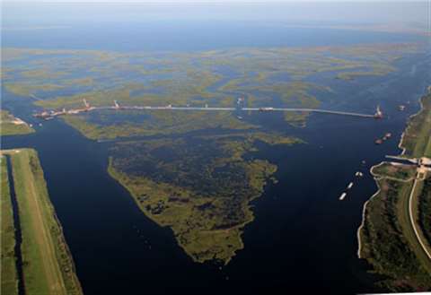 The Shaw Group has driven the final 1.68 m diameter foundation pile on the Inner Harbor Navigational
