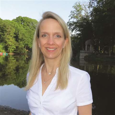 Iris müllejans, managing partner director, rolf riedl gmb h