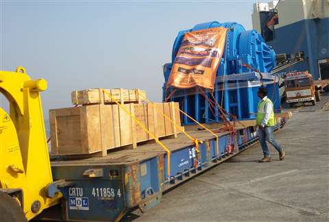 The 75 tonne gearbox was transported from Mumbai, India to Jebel Ali, UAE by Express Global Logistic