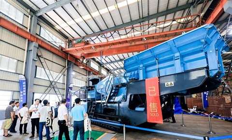 One of Shaorui Heavy Industries' new mobile crushers for the Chinese market