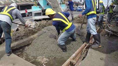 136987 phillipinesroad 750584