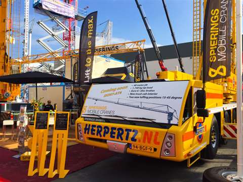 The SK498-AT4 on show at Matexpo in Belgium
