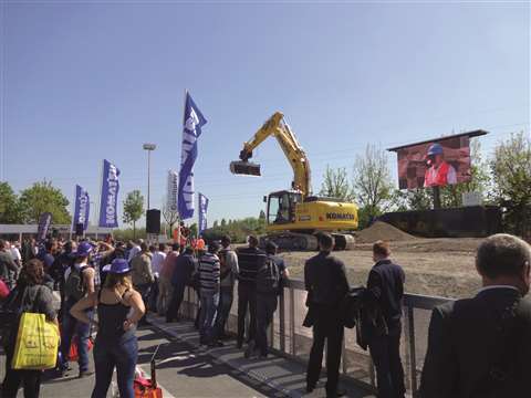 Komatsu intelligent machine control at demo area