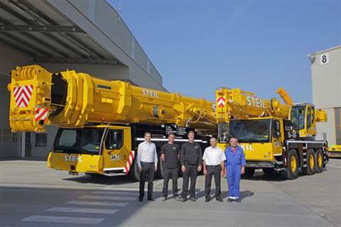 From left to right: Florian Maier (Liebherr-Werk Ehingen), Christopher Steil, Daniel Gödert (Steil K
