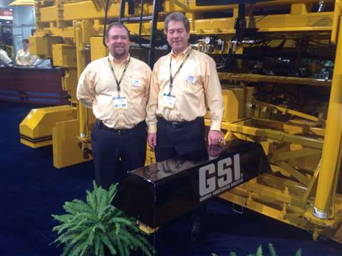 GOMACO 3D machine control manager Matt Morrison (l) and managing director of GOMACO International Ro