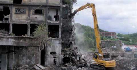 Hyundai is working towards launching a new demolition specification excavator, developed by its Span