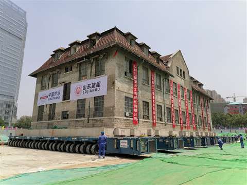 50705_Historical convent moved on SPMTs in China