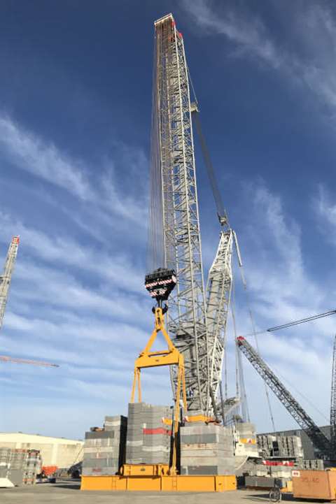 liebherr-lr1800-0-1-1000-tonnes-test-96dpi