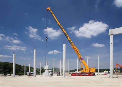 The Liebherr LTR1220 crawler has a 220 tonne capacity at 3 m, a 60 m main boom and can be configured