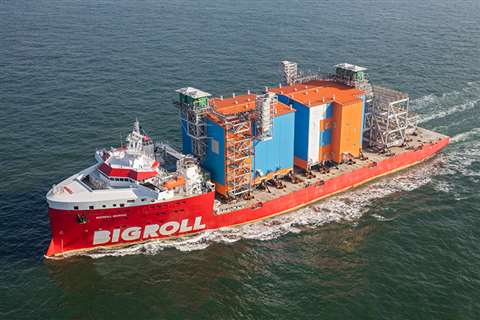 BigRoll ice-class module carrier