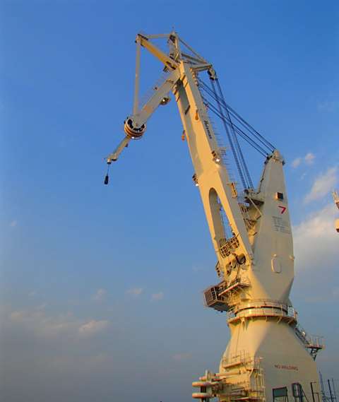 Huisman's Hybrid Boom Crane
