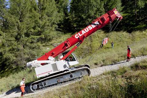 The LTR 1060 handled gradients of up to 40 percent going uphill to the site