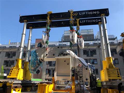 Lifthing Enerpac SBL500 for proton theraphy unit installation A