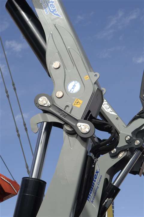 PM at ConExpo_DSC0965