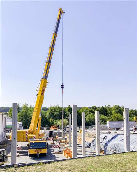 liebherr-ltm1250-5-1-schick-job-300dpi