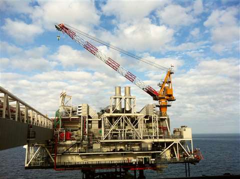 liebherr-offshore-crane-bos-2600-45