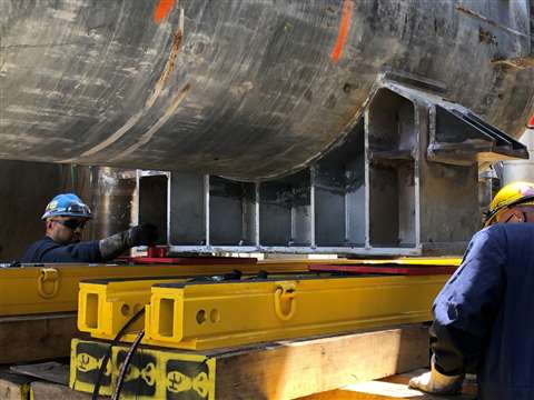 100 tonne modular support stands were used