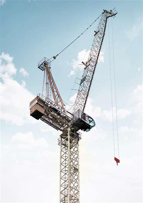 Raimondi lr213 during the erection process in london, england