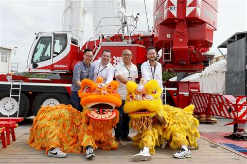 The first Liebherr LTM 1450-8.1 in Asia