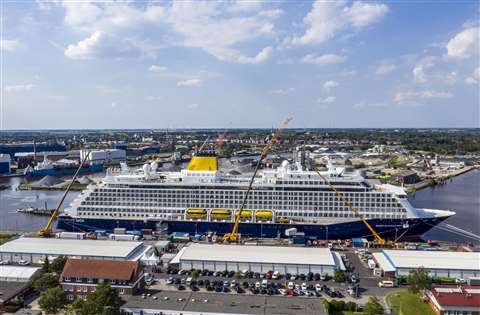 VarioBallast on the two LTM 1250-5.1 cranes enabled the ballast radius to be reduced for hoists with a small radius